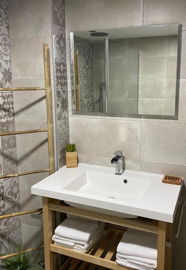 Pueblo Blanco Sea View Apartment By Namaste Elite Torremolinos Exteriör bild