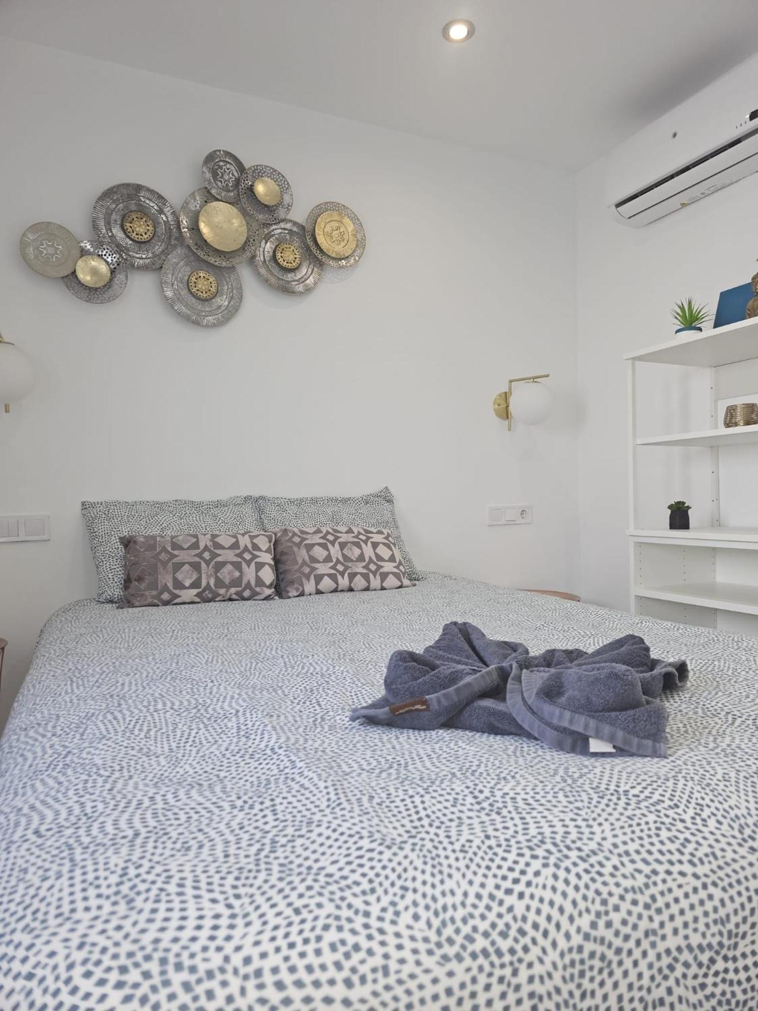 Pueblo Blanco Sea View Apartment By Namaste Elite Torremolinos Exteriör bild